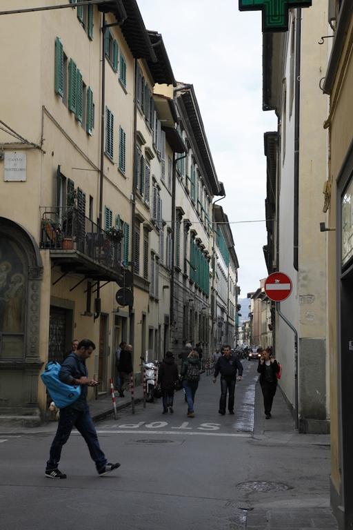 Apartments Quiet In The City Florence Room photo